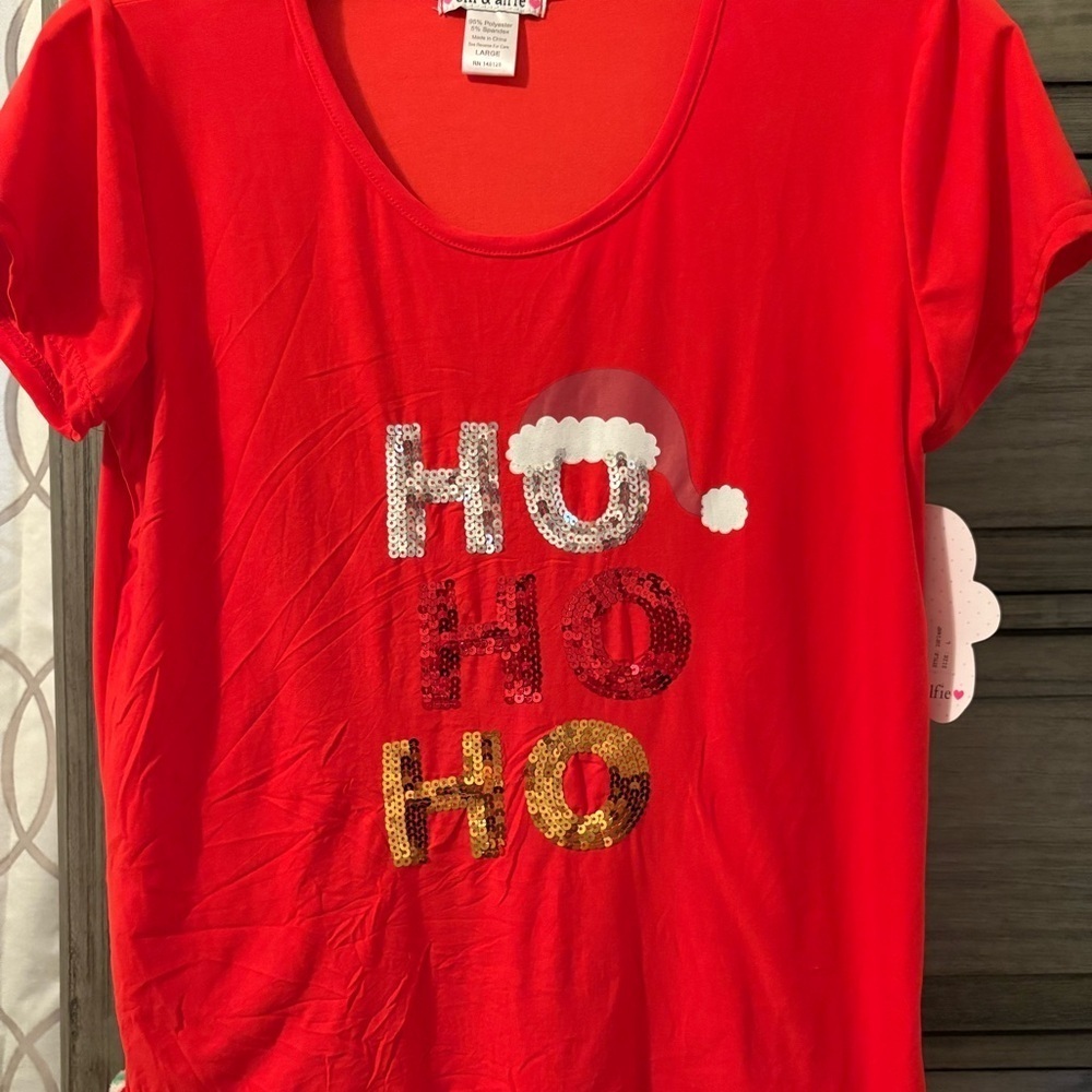 Em & Alfie Two Piece Christmas PJ Short Set
Size Large - Picture 4 of 9